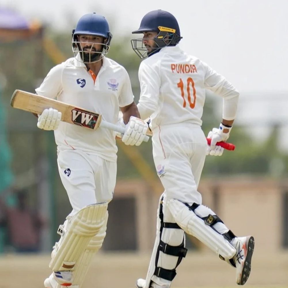 रणजी चैंपियन बनने के करीब पहुंचा जम्मू-कश्मीर:कर्नाटक के खिलाफ 5वें दिन कामरान इकबाल का शतक; टीम ने 576 रन की बढत बनाई