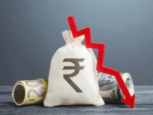 रुपया रिकॉर्ड निचले स्तर पर, पहली बार 92.33 पर आया:मिडिल-ईस्ट युद्ध और कच्चा तेल महंगा होने से डॉलर मजबूत, विदेशी सामान महंगे होंगे