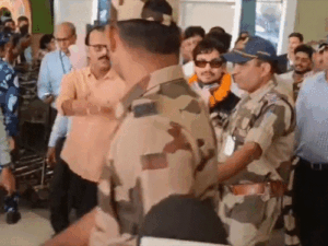 टी–20 वर्ल्डकप जीतने के बाद ईशान किशन पहुंचे पटना:कहा- मेहनत से आप आगे बढ़ सकते, अभी खेलते और जीतते रहना है