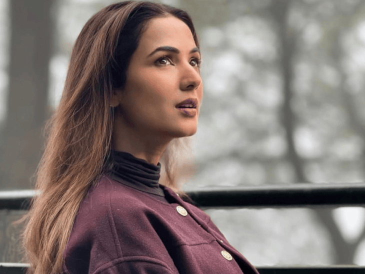 ईरान-इजराइल जंग से दुबई में फंसीं सोनल चौहान भारत लौटीं:PM मोदी से मांगी थी मदद; कहा- युद्ध समस्या का समाधान नहीं, ईशा गुप्ता भी वापस आईं