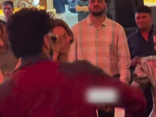 रणवीर सिंह का अक्षय खन्ना के एंट्री सॉन्ग पर डांस:मुंबई में हुई धुरंधर 2 की सक्सेस पार्टी; फिल्म की स्टार कास्ट शामिल हुई