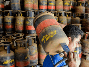 घर के पास PNG पाइपलाइन, तो कनेक्शन लेना ही होगा:कंपनी 3 महीने का नोटिस देगी, कनेक्शन नहीं लिया तो LPG सप्लाई बंद होगी