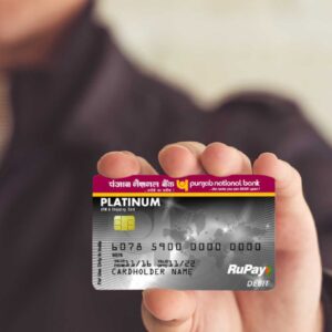 PNB ने ATM से कैश निकालने की लिमिट 50% घटाई:1 अप्रैल से लागू होंगे नए नियम; जानें किन कार्ड्स पर सिर्फ ₹50 हजार ही निकलेंगे