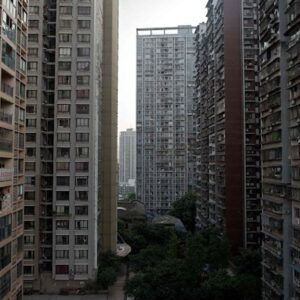 चीन- खाली फ्लैट खरीद परिजनों की अस्थियां रखने पर बैन:कब्रिस्तान महंगा होने पर लोग प्रॉपर्टी खरीद रहे थे, उसमें अस्थियां रखते थे