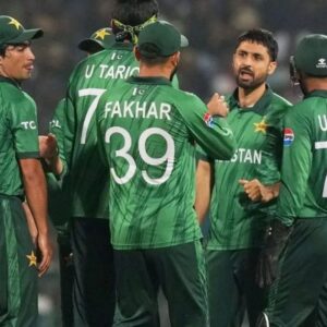 खराब प्रदर्शन के बाद पाकिस्तानी प्लेयर्स पर जुर्माना:हर खिलाड़ी पर 50 लाख रुपए का फाइन; PCB बोला- हारने की सजा मिलनी चाहिए