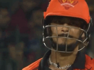 आज IPL में KKR-SRH का मैच:ईशान ने डेब्यू में 80 रन बनाए थे, कोहली के साथ मजाकिया अंदाज हुआ था वायरल