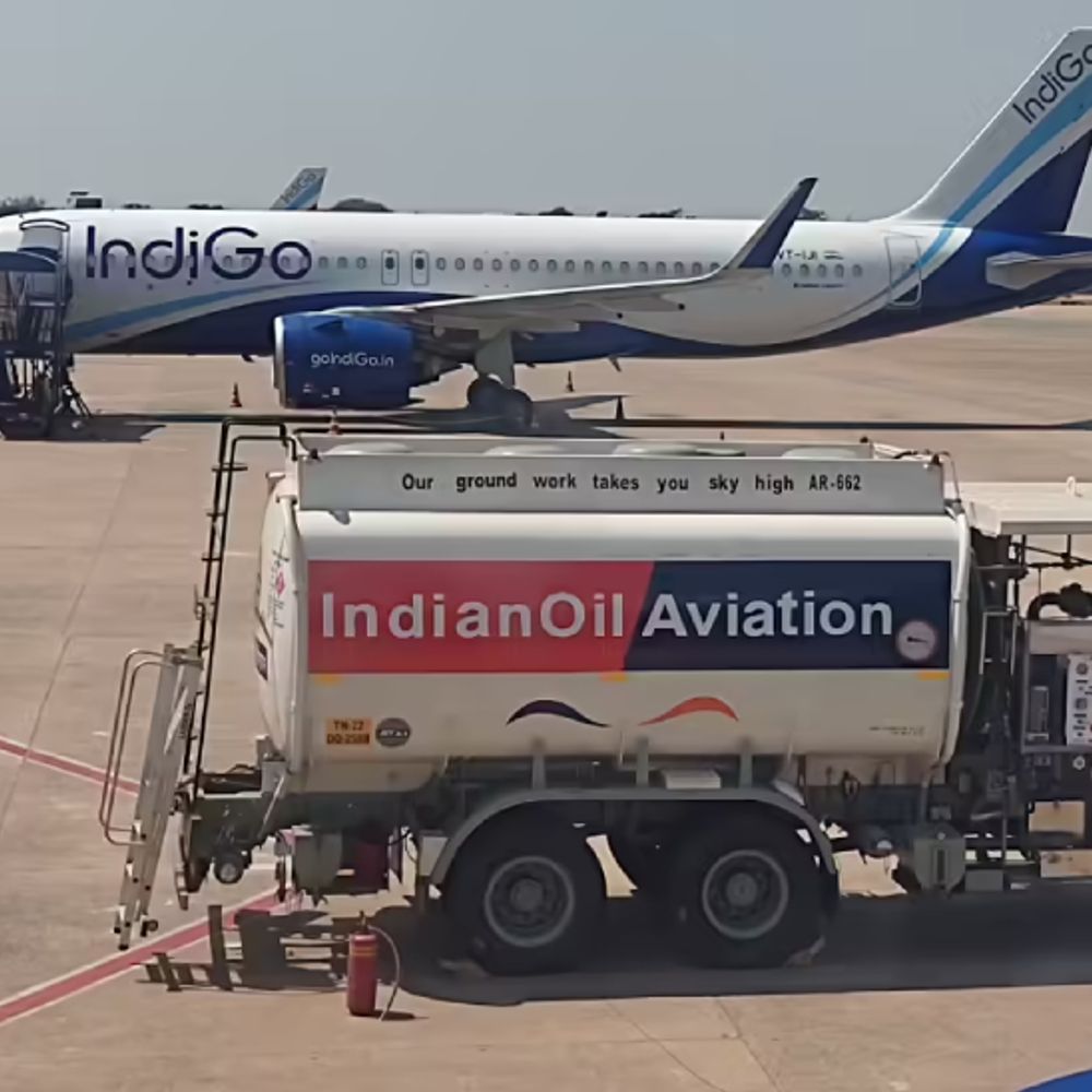 जेट फ्यूल 100% महंगा, लेकिन भारत में दाम नहीं बढ़ेंगे:सरकार ने कीमतों पर 25% का कैप लगाया; घरेलू उड़ानों का किराया कंट्रोल में रहेगा