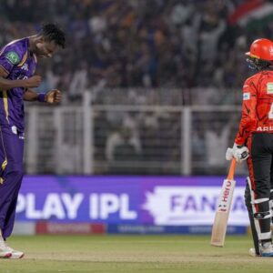 अभिषेक शर्मा पर मैच फीस का 25% जुर्माना:KKR के खिलाफ मैच में IPL कोड ऑफ कंडक्ट का उल्लंघन, एक डिमेरिट पॉइंट भी मिला