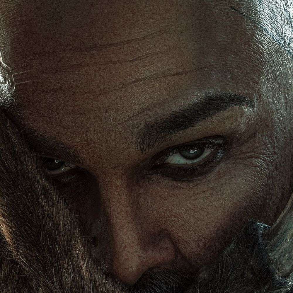 अल्लू के जन्मदिन पर फिल्म 'राका' का फर्स्ट लुक रिलीज:एक्टर निभाएंगे 4 किरदार; दीपिका पादुकोण के साथ पहली बार नजर आएंगे