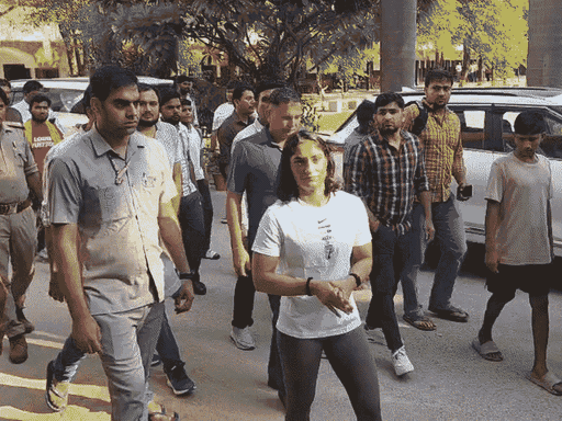 रेसलर विनेश मामले में हाईकोर्ट से WFI को फटकार:कहा- मशहूर खिलाड़ियों को छूट मिलती रही है, फोगाट के साथ अलग व्यवहार क्यों?