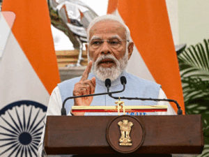 पीएम मोदी का नया रिकॉर्ड, बॉलीवुड कलाकारों ने दी बधाई:कंगना, अनूप जलोटा और भंडारकर ने की काम की तारीफ; जलोटा बोले- वे हमेशा पीएम रहें