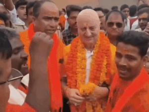 'गलत काम करने वालों की आलोचना होनी चाहिए':अयोध्या में चढ़ावा चोरी पर अनुपम खेर बोले- इससे लोगों की आस्था पर फर्क नहीं पड़ता